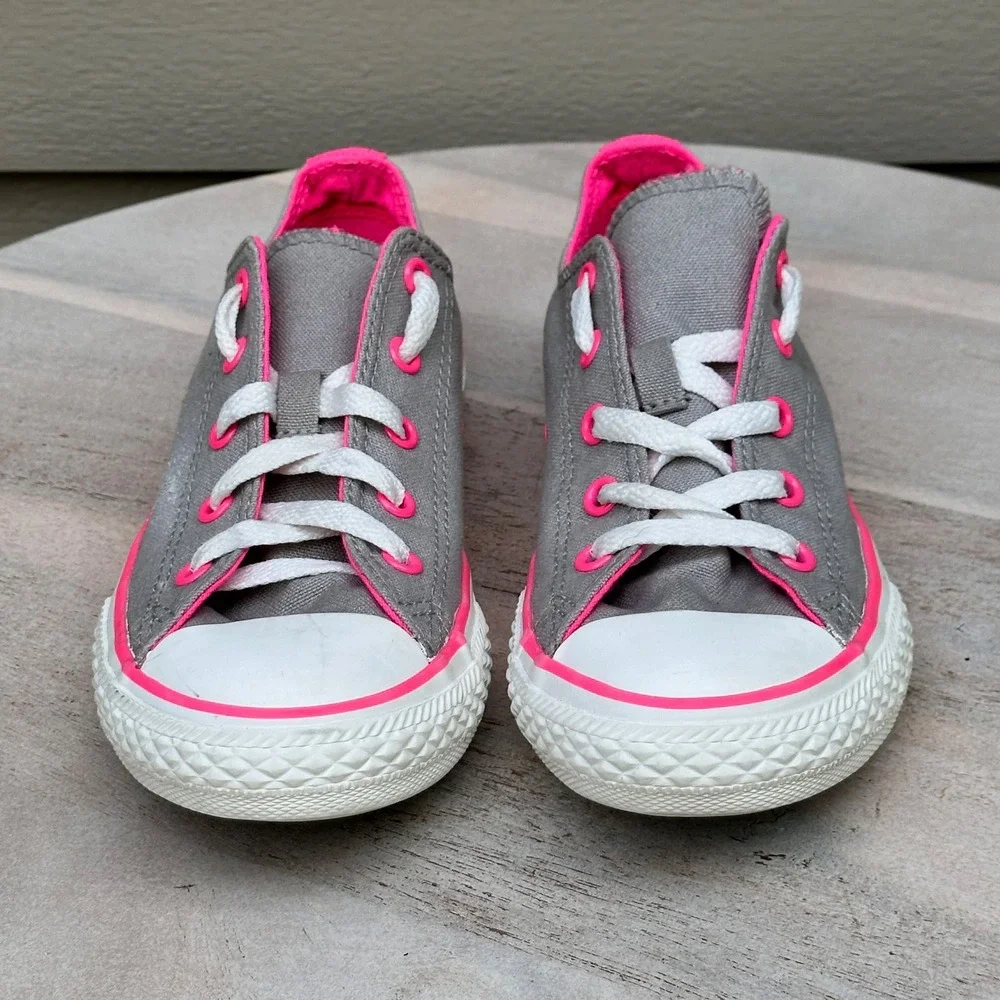Converse Chuck Taylor All Star Low Top Kids Grey Neon Pink Sneakers Size 2